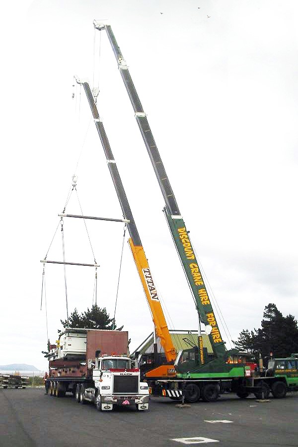 Project cargo loading by crane